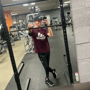 Meet your Posher, Jonathan